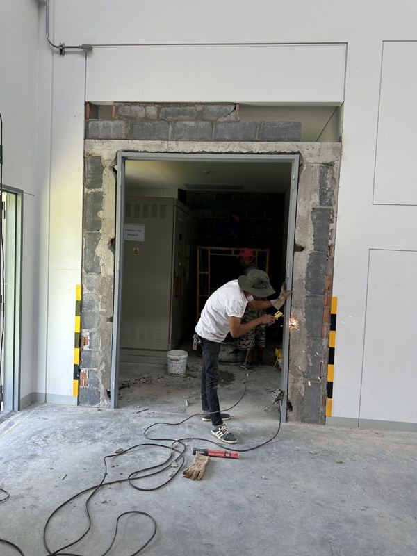 Fire door installation
