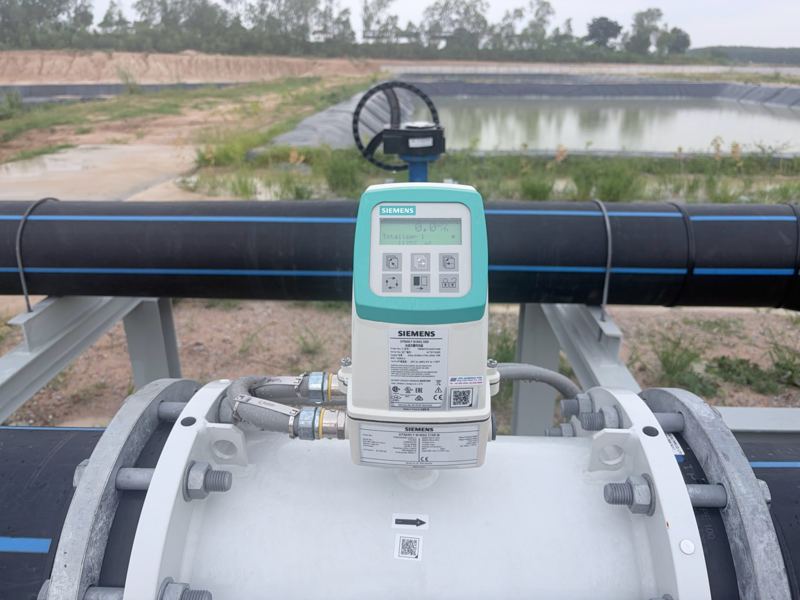 Siemens electromagnetic flow meter