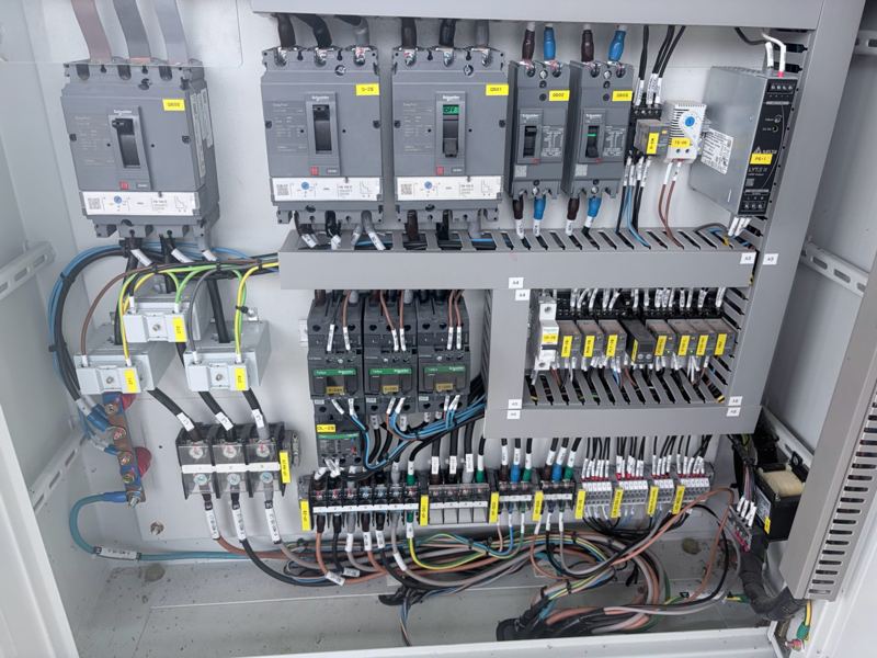 Panel wiring and breakers